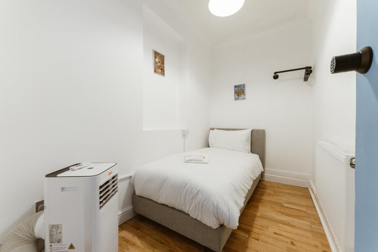 Great Rooms In Stepney Green Station - 12 Londra Dış mekan fotoğraf